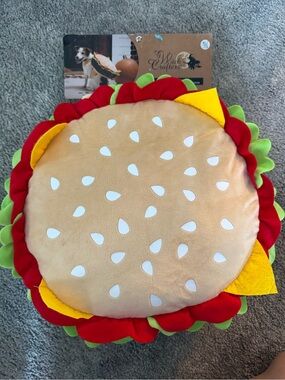 NWT dog Halloween cheeseburger costume